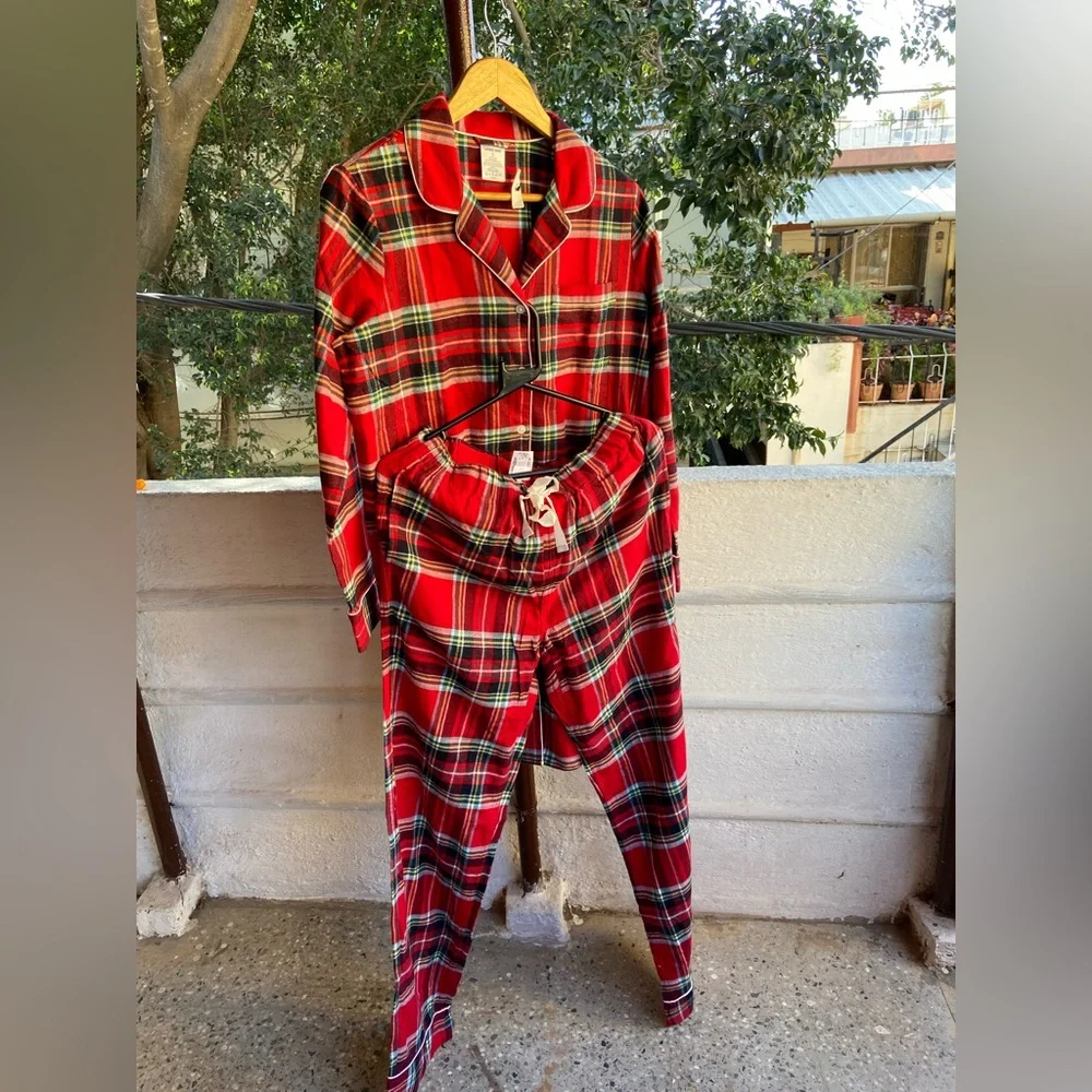 Lands End  Flannel Pajama Set.Size - L - Picture 3 of 17